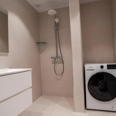 Stylish In Center Apartment